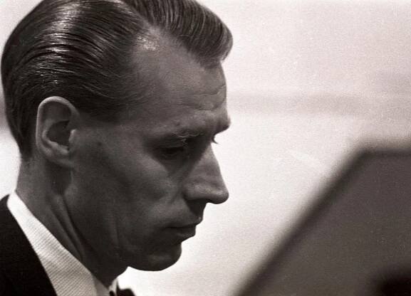 Obrazem: Zemřel George Martin, který objevil pro svět Beatles a navždy změnil dějiny pop music