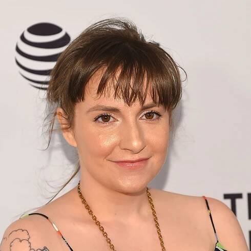 Lena Dunham Is Not Happy That She Suddenly Has Rosacea