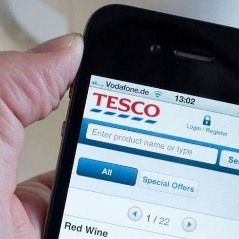 Další virtuál. Tesco Mobile může poskytovat mobilní služby
