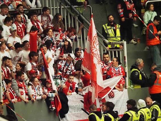 Extraliga zná prvního finalistu. Pardubice zatím ztratily v play-off jeden zápas