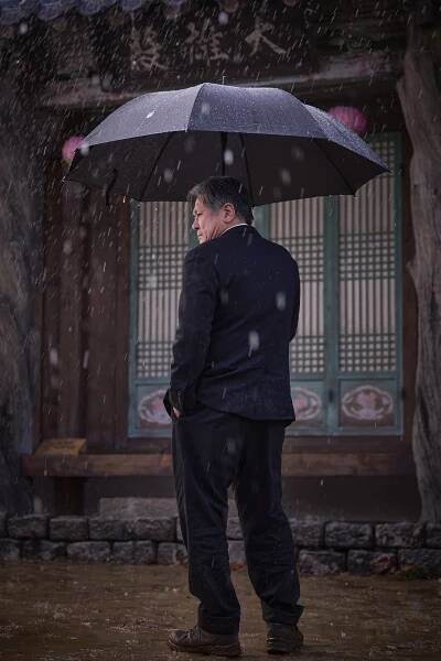 Min-sik Choi - Exhuma - Z filmu