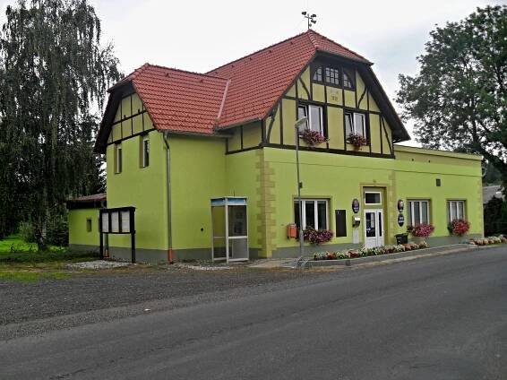 Fotografie - Podbořanský Rohozec - obecní úřad - 07.10.2014