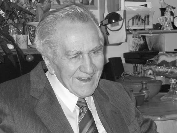 Soubor:František Hoffmann 09-02-22 02.jpg