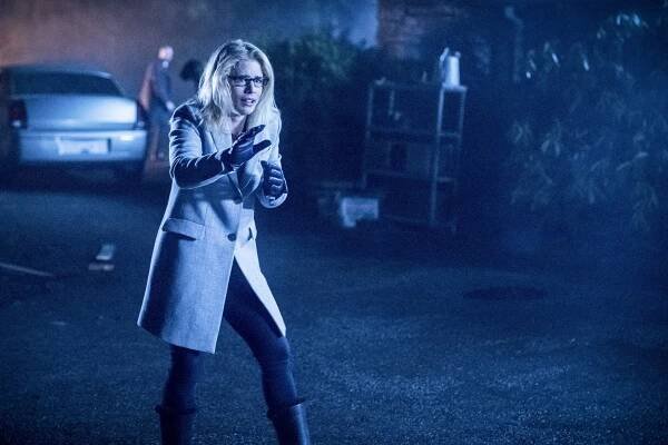 Arrow - Kolizní kurz - Z filmu - Emily Bett Rickards