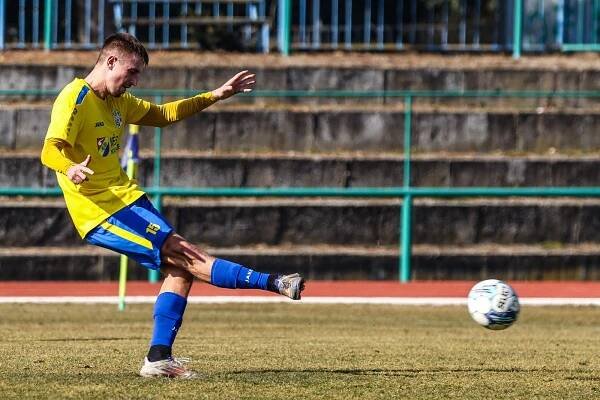 Čtyři penalty, osm gólů. Neratovice začaly kanonádou a hned stáhly Meteor
