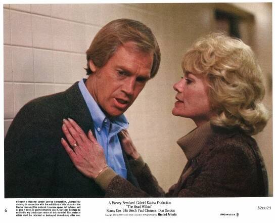 V dosahu bestie - Fotosky - Ronny Cox, Bibi Besch