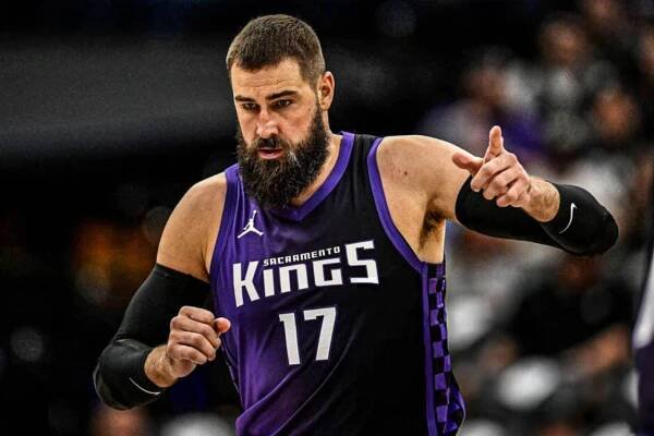 Jonas Valanciunas, en un partido de los Kings.