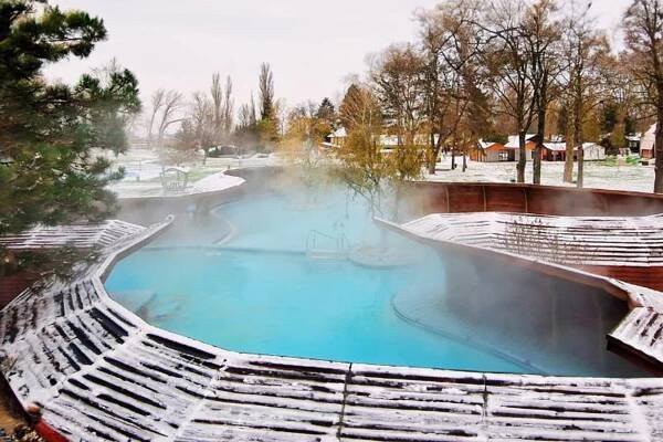 Kúpanie a Wellness - Komárno TRAVEL