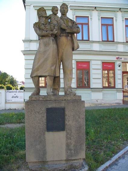 Rudolf Doležal 1960: sousoší Dělnická rodina
