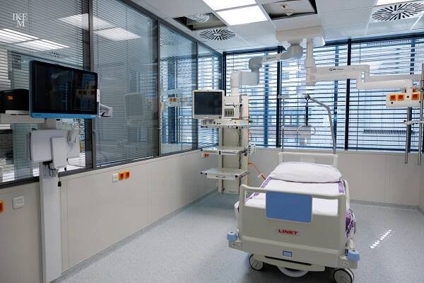IKEM se rozrůstá. Nový objekt slouží kardiovaskulární a transplantační medicíně