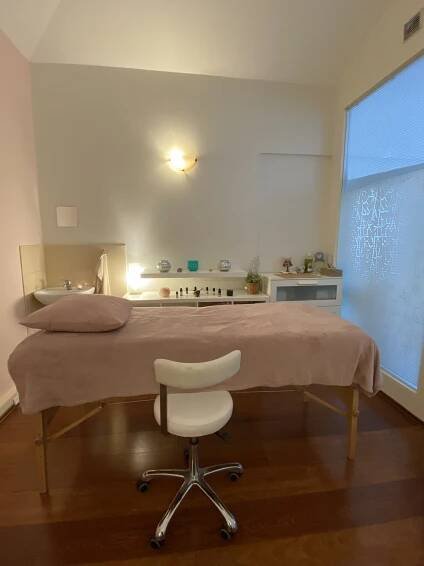 Relaxační masáž zad a šíje, Praha, Vinohrady, Kraniojóga