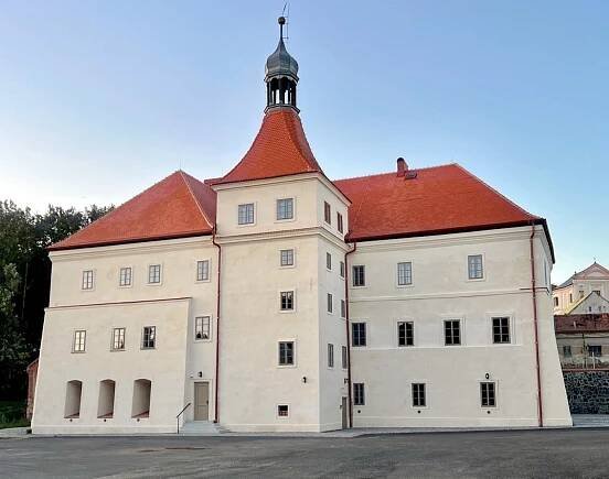 Zlaté cimbuří: Klenot Ústeckého kraje čeká na váš hlas!