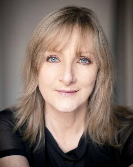 Lesley Sharp Headshot