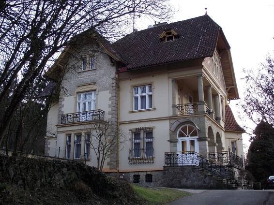 Luhačovice - vila Pracner - Dům, budova