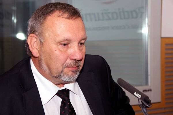 Pavel Kováčik, předseda poslaneckého klubu KSČM | Radiožurnál