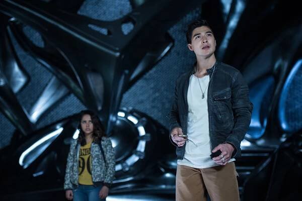 Power Rangers: Strážci vesmíru - Z filmu - Becky G, Ludi Lin