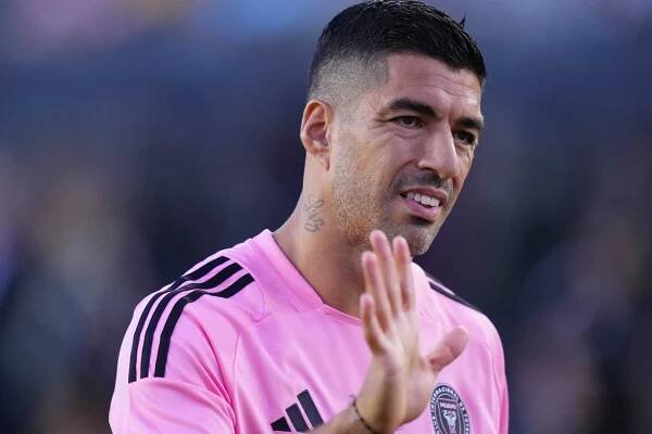 'Made a mistake' - Luis Suarez handed brutal punishment for spitting on rival staff