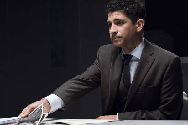 The Enemy Within - Black Bear - Z filmu - Raza Jaffrey