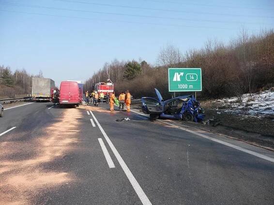 Dvě dopravní nehody na dálnici D5 | POŽÁRY.cz - ohnisko žhavých zpráv | hasiči aktuálně