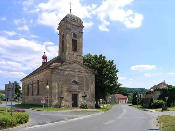 Kostel svatého Františka z Assisi (Kněžmost)