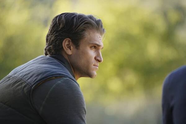 Walker - Season 1 - Pilot - Z filmu - Keegan Allen