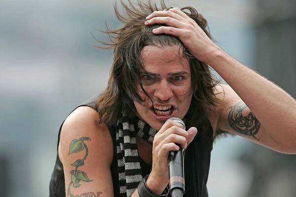 Austin Winkler of Hinder performs at the NFL Opening Kickoff 2007 concert on September 6, 2007 in Indianapolis, Indiana.. (Photo by Joey Foley/FilmMagic)