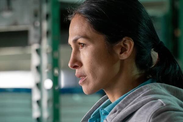 Uklízečka - Know Thy Enemy - Z filmu - Elodie Yung