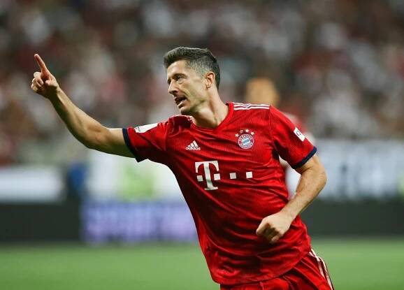 Robert Lewandowski and the journey from club-less teen to striking royalty