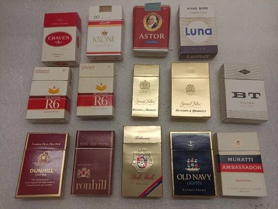 Staré krabičky od cigaret - Dunhill, Ronhill, R6, Muratti, Pall Mall