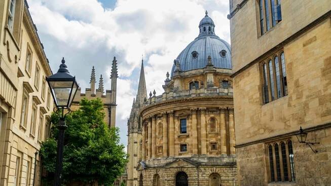 The Laidlaw Foundation Partners with the Oxford Character Project to Launch an Ethical Leadership Programme