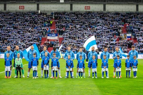 Totální rozklad Sparty, před Letenské se dostal Jablonec. Baník a Plzeň shodně