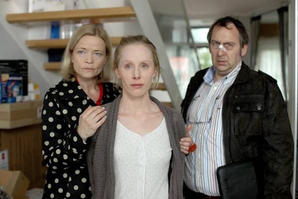 Paul Kemp – Alles kein Problem - Schwarz auf weiß - Z filmu - Michou Friesz, Susanne Wuest, Wolf Bachofner