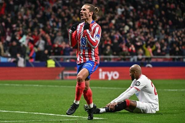 Atlético Madrid předvedlo senzační finiš a po přestřelce slaví výhru, zářil Griezmann