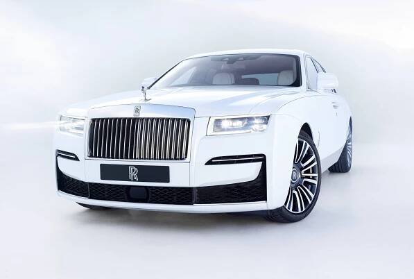 Rolls Royce Ghost 2020 je technologicky nejpokročilejší model značky