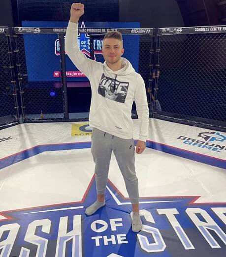 Marek Valášek měl svůj první MMA zápas. 