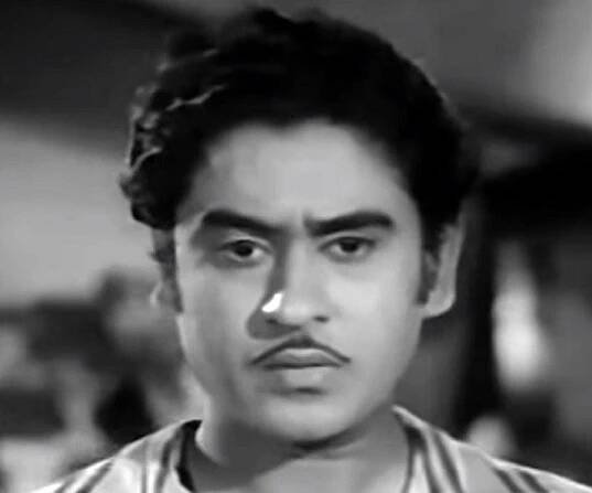 Kishore Kumar Biography - Childhood, Life Achievements & Timeline