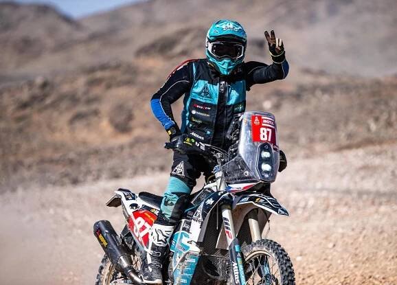 Carbon power at Dakar with Libor Podmol - Carbon Fox