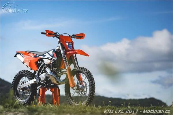 Vyzkoušeli jsme nové KTM EXC ve Španělsku | Motorkáři.cz