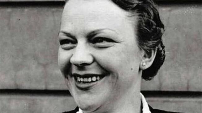 Anna Letenská, rozená Svobodová, provdaná Čalounová byla česká divadelní a filmová herečka, která zemřela v koncentračním táboře Mauthausen.