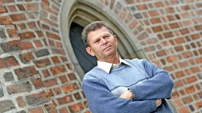 Zemřel pedagog, historik a emeritní ředitel biskupského gymnázia Jiří Němeček