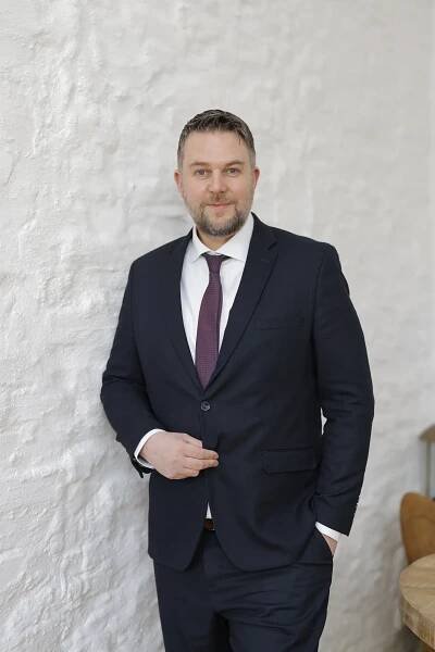 Portrait vom Geschäftsführer von Immokoch Alexander Koch.