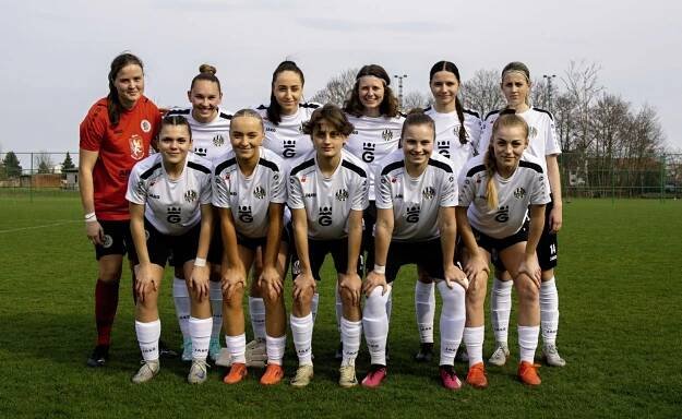 Hradecké ženy po brankách Chocholoušové zdolaly Zlín | FC Hradec Králové