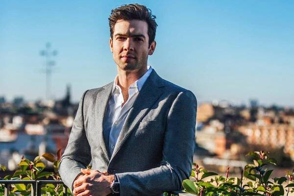 Ethan Peck on growing up in Hollywood and the secret to men's style