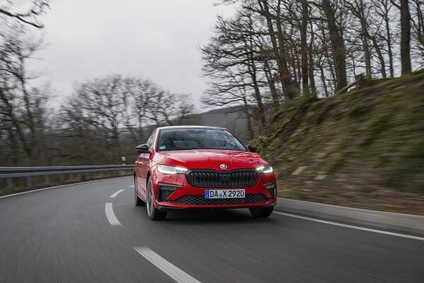 První jízda s novou Škoda Kamiq a Scala: Dokonalý univerzál | Autojournal.cz