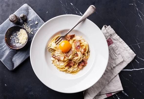 Spaghetti alla Carbonara po italsku