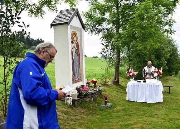 Poslední májová | Římskokatolická farnost Bystré u Poličky