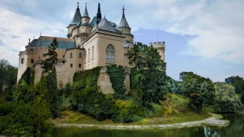 Poznáš slovenské hrady a zámky, kde sa natáčali známe rozprávky? | Domolenky