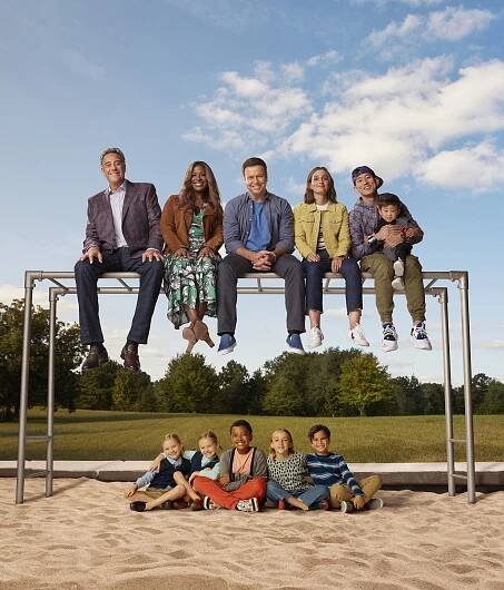 Brad Garrett, Kimrie Lewis, Taran Killam, Leighton Meester, Jake Choi, Ella Allan, Mia Allan, Devin Trey Campbell, Marlow Barkley, Tyler Wladis - Single Parents - Season 2 - Promo