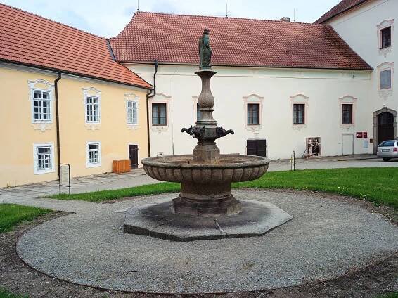 Fotografie - Kašna - 08.05.2025