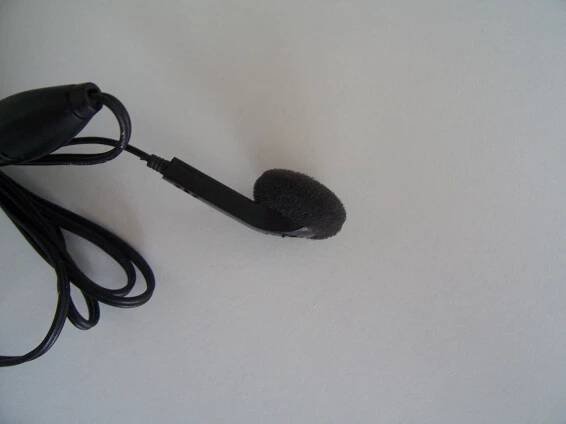Peckové sluchátko pěnové s mikrofonem, handsfree, mono - Mobily a chytrá elektronika